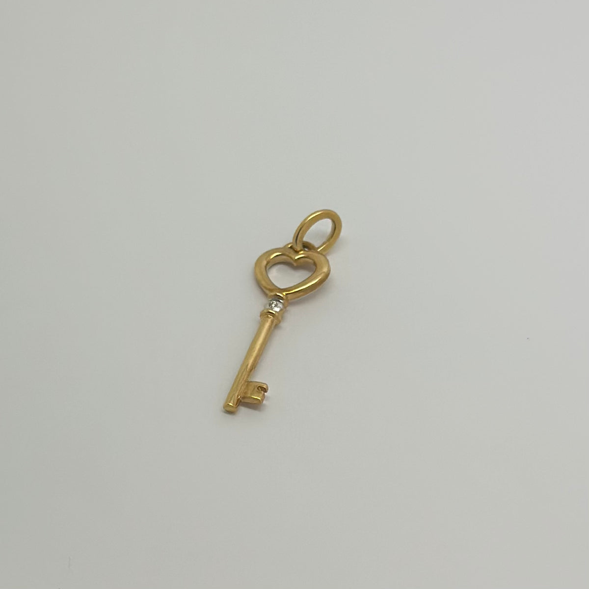 18K Yellow Gold - Key Locket