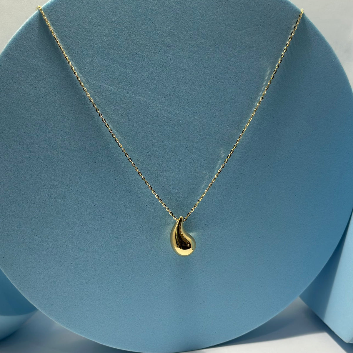 Real 18K Yellow Gold - Chunky Teardrop Small Necklace