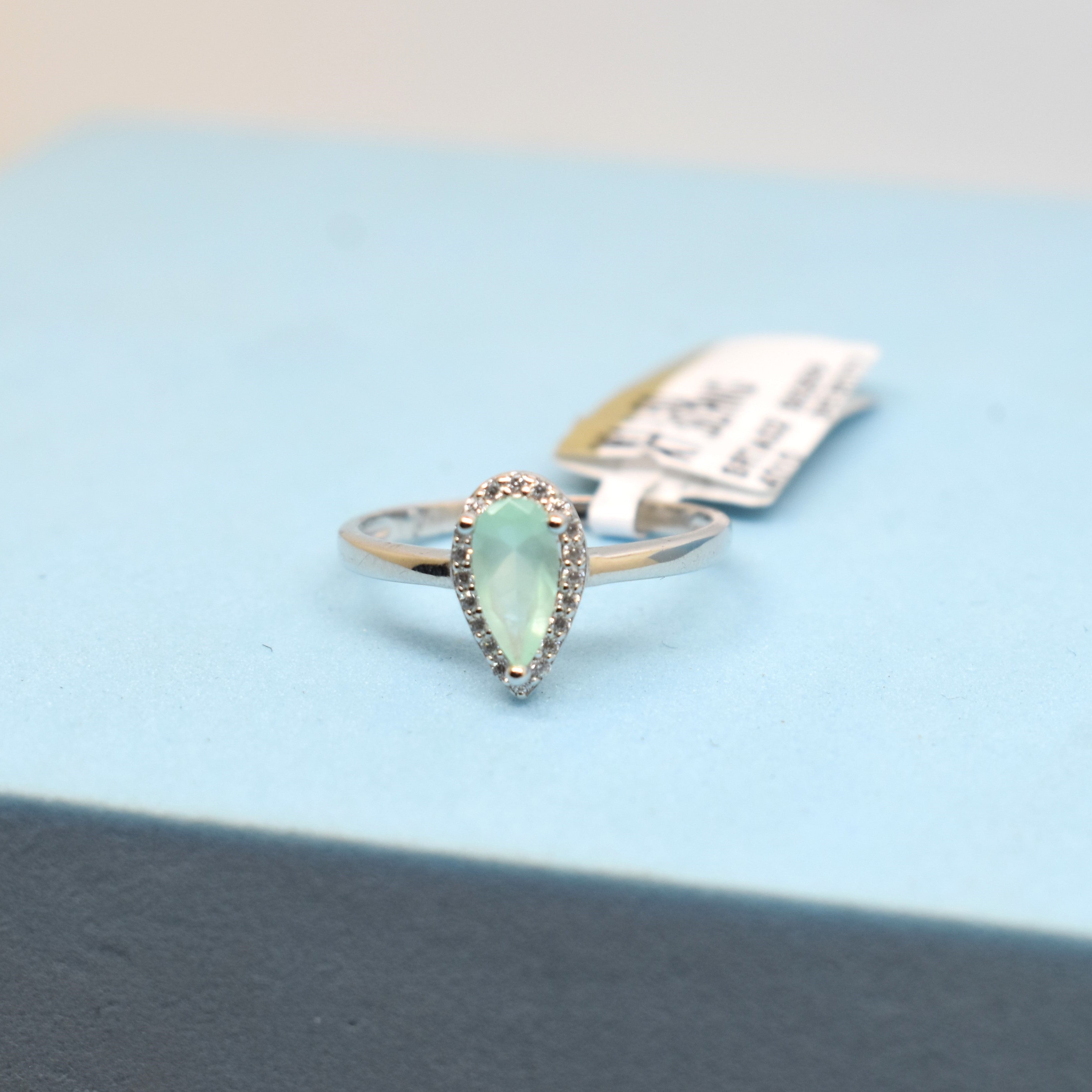 Fine 925 Sterling Silver - Light-green Teardrop Ring