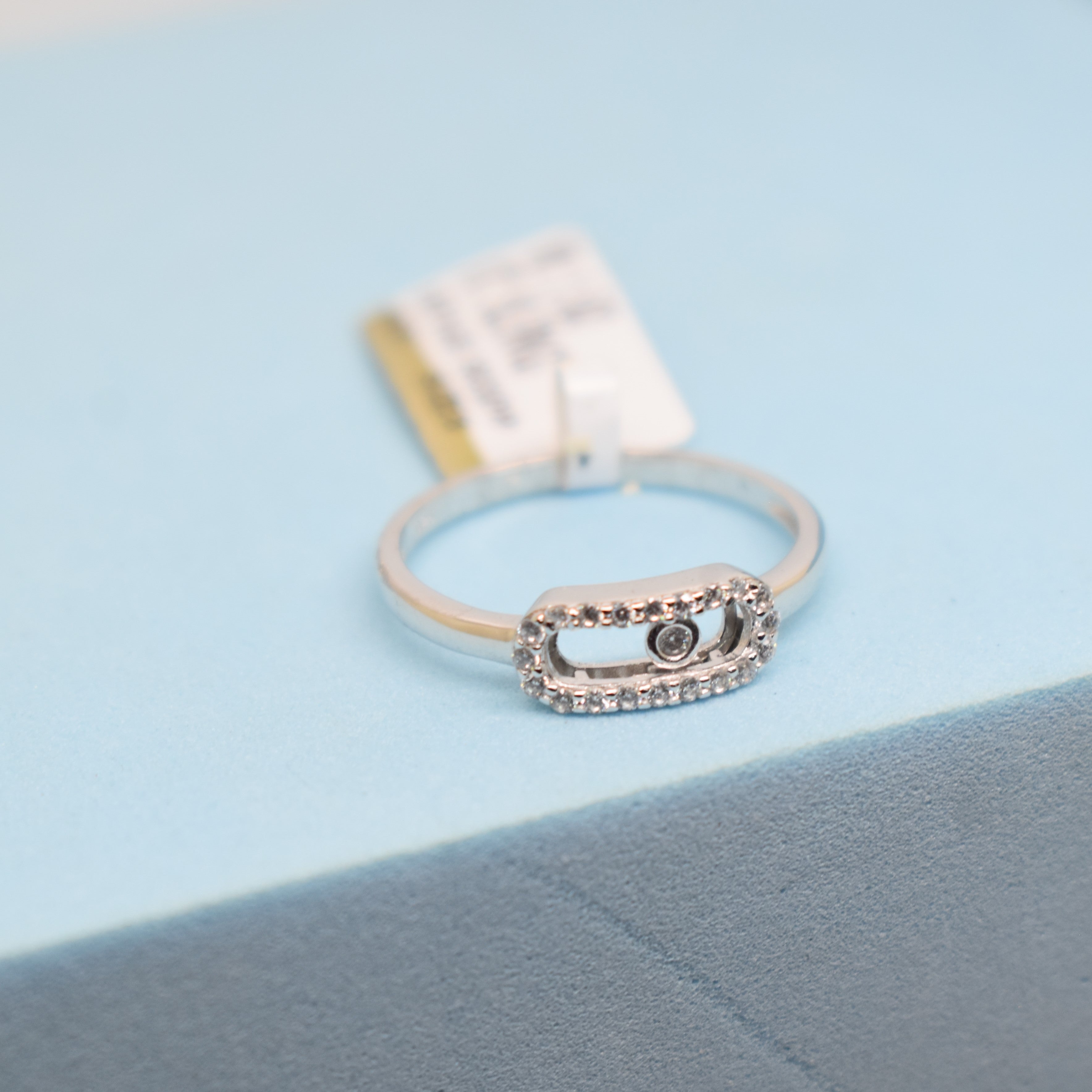 Fine 925 Sterling Silver - SJMSK Moving Single Stone Ring