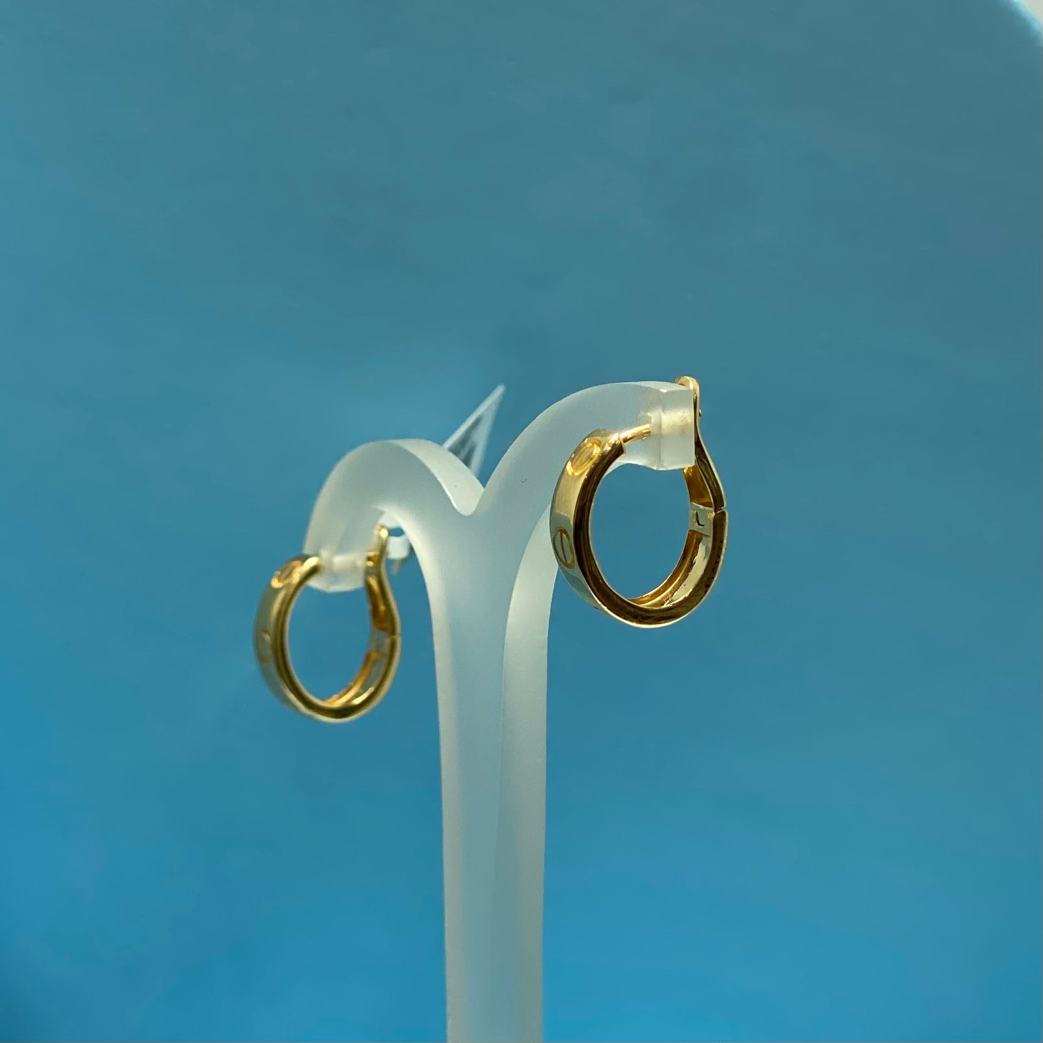 *NEW* Real 18K Gold - SJCART Love Hoop Clip Earrings