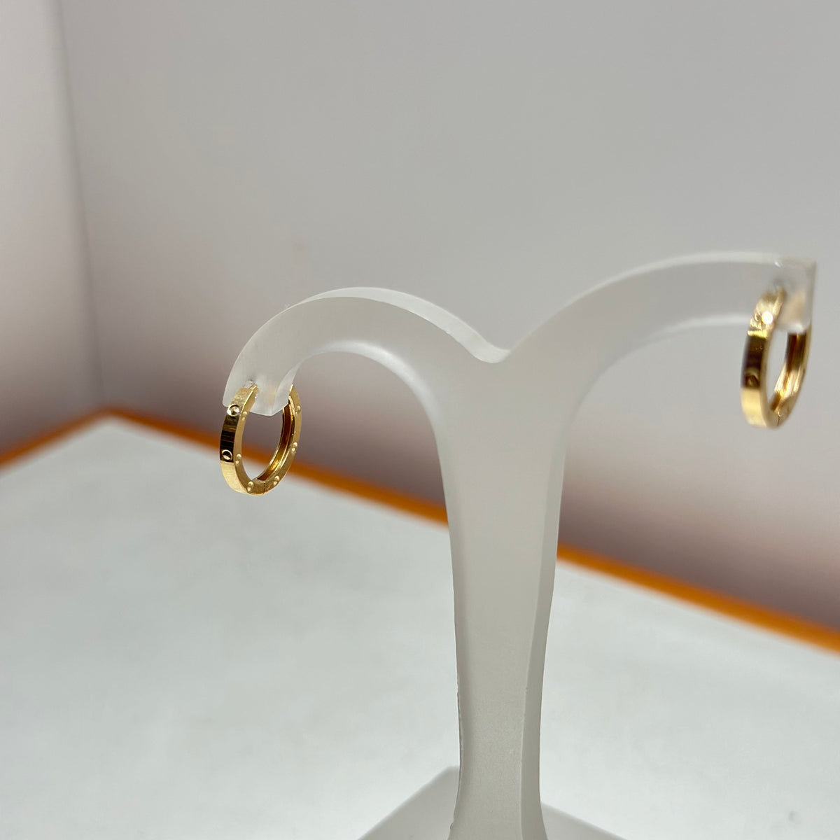 Real 18K Yellow Gold - Huggie Hoop Earrings