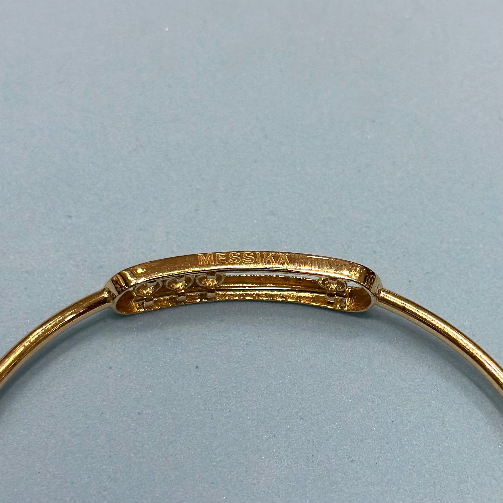 Real 18K Yellow Gold - SJMSK Uno Bangle (Sizes Available)