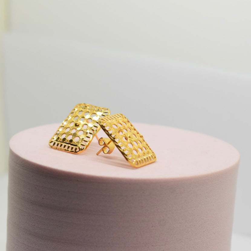 *SPECIAL* 21K Yellow Gold - Kuwaiti Plain Square Earring