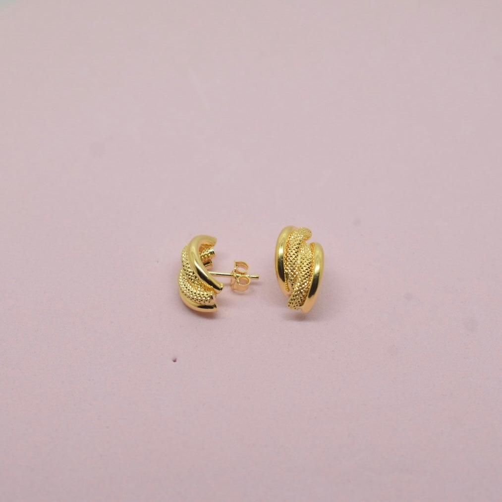 18K Yellow Gold - Matte Twist Earring