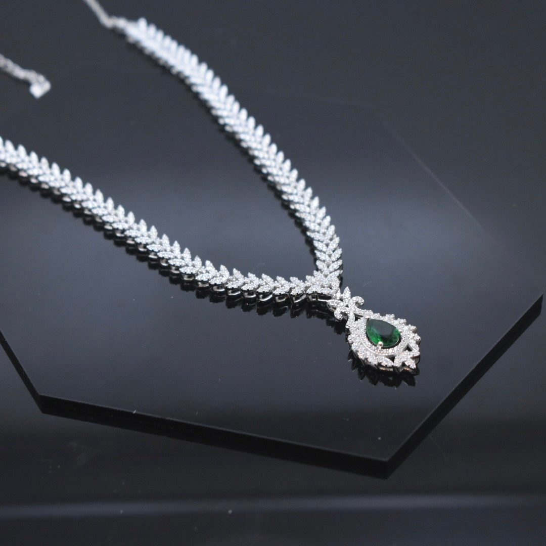 925 Sterling Silver - Green Zircon Necklace Set