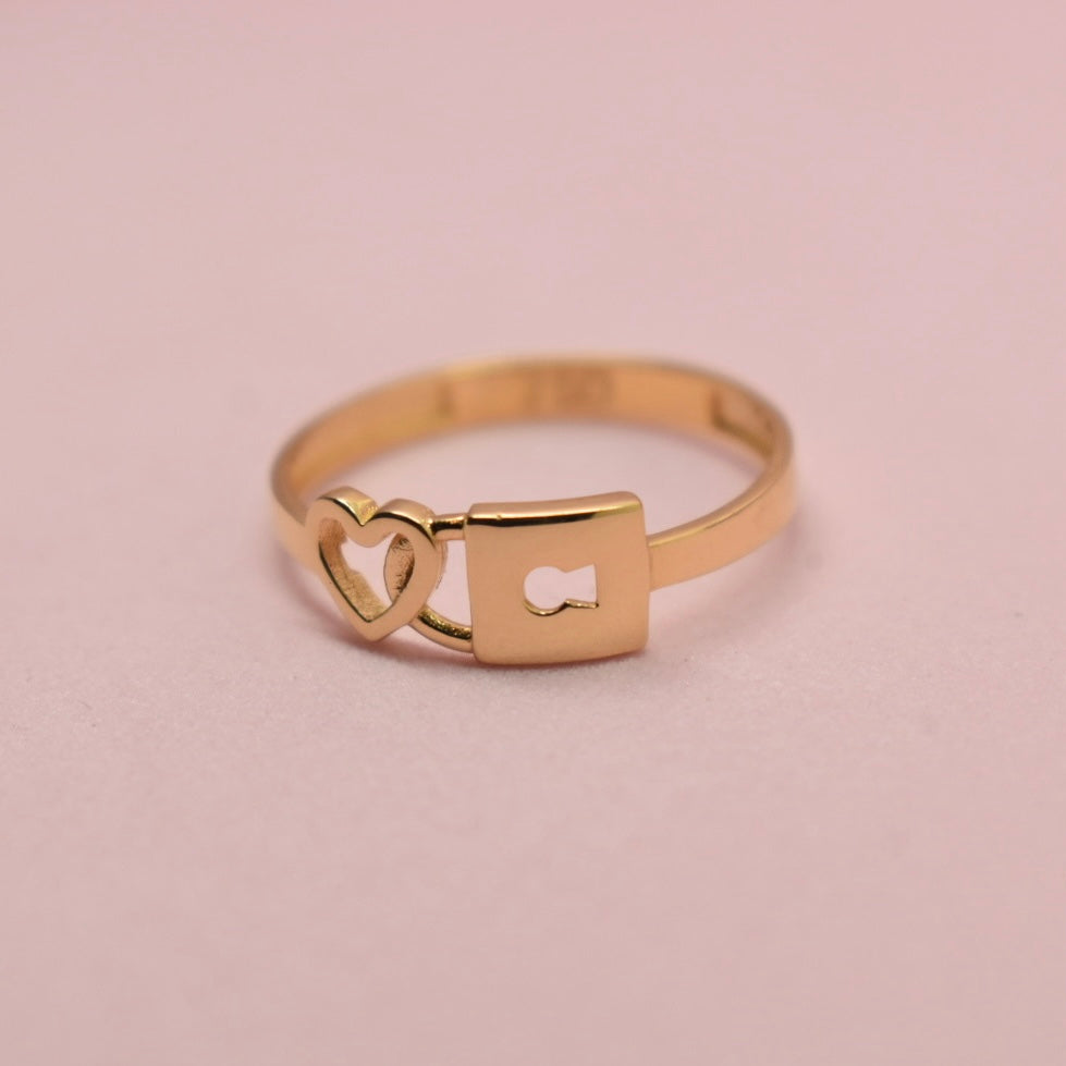 Real 18K Yellow Gold - Heart Lock Ring (Size 7.25)