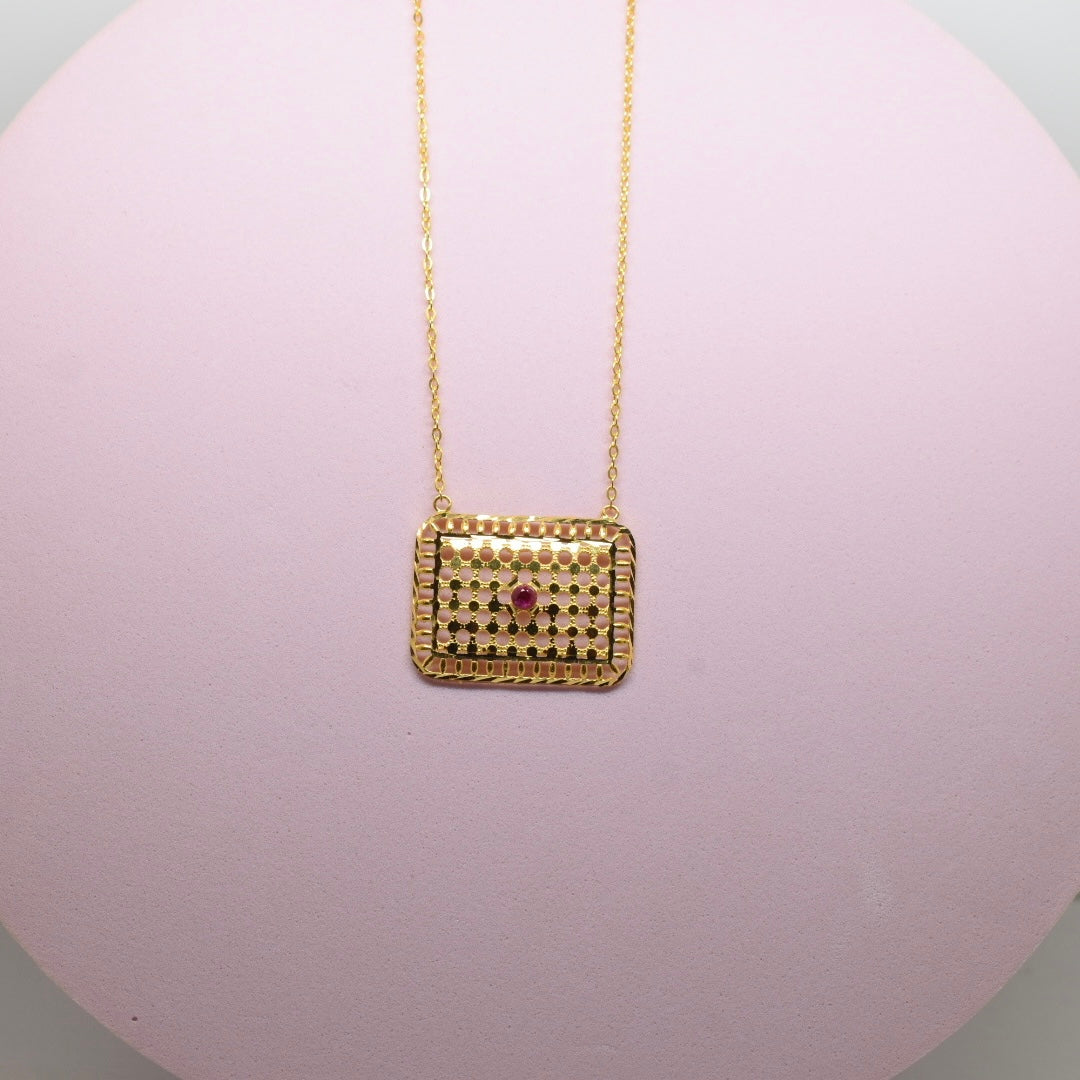 *SPECIAL* 21K Yellow Gold - Bahraini Rectangle Red Stone Necklace