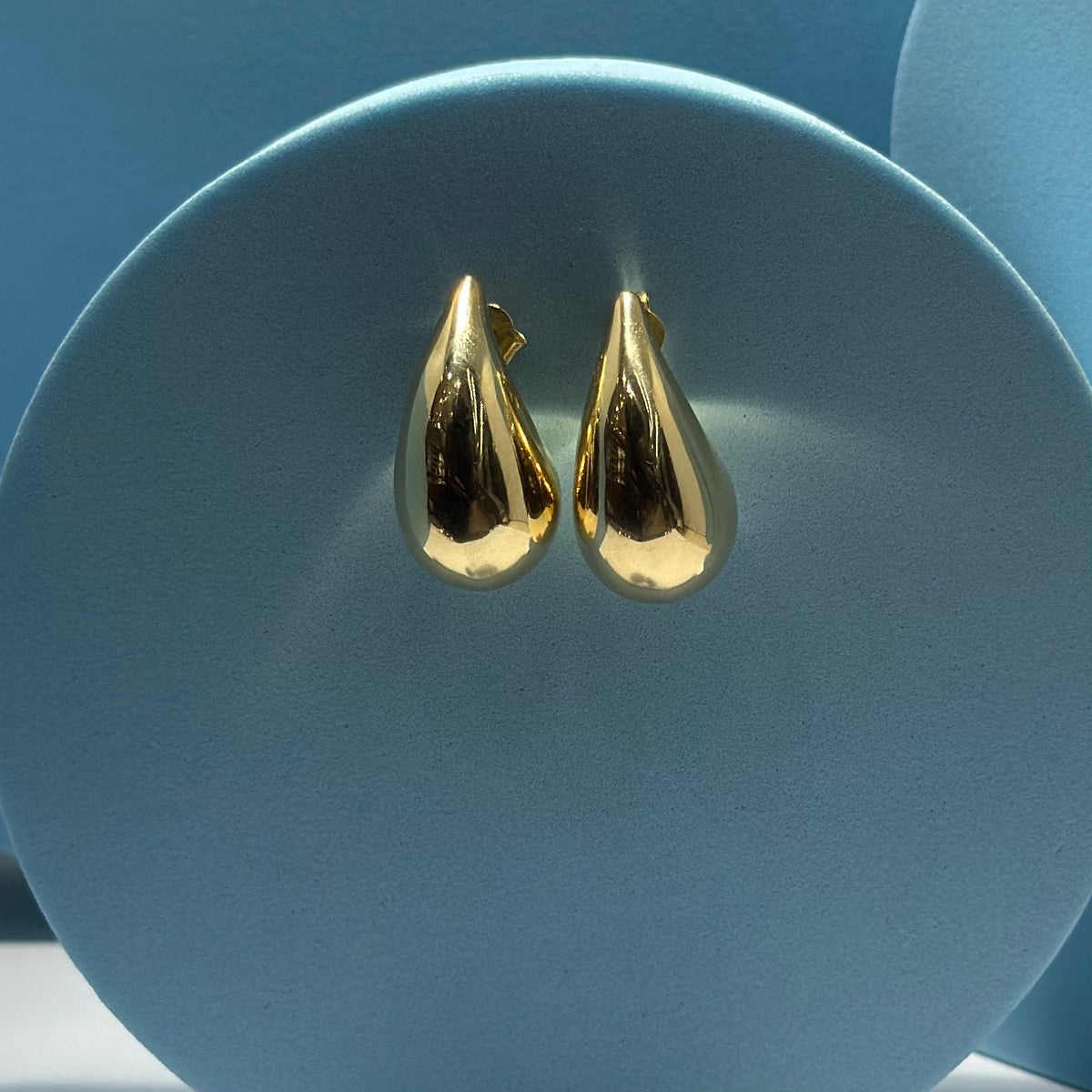 Real 18K Yellow Gold - Chunky Teardrop Medium Earrings