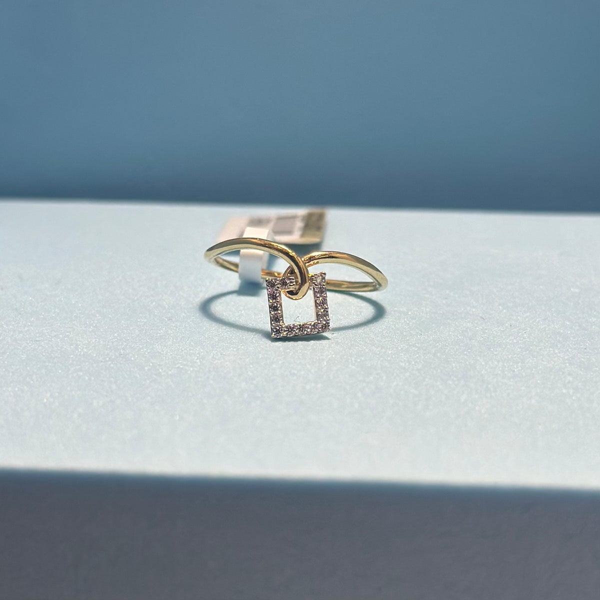 Real 18K Yellow Gold - Curl Square Zircon Ring (Size 6.75)