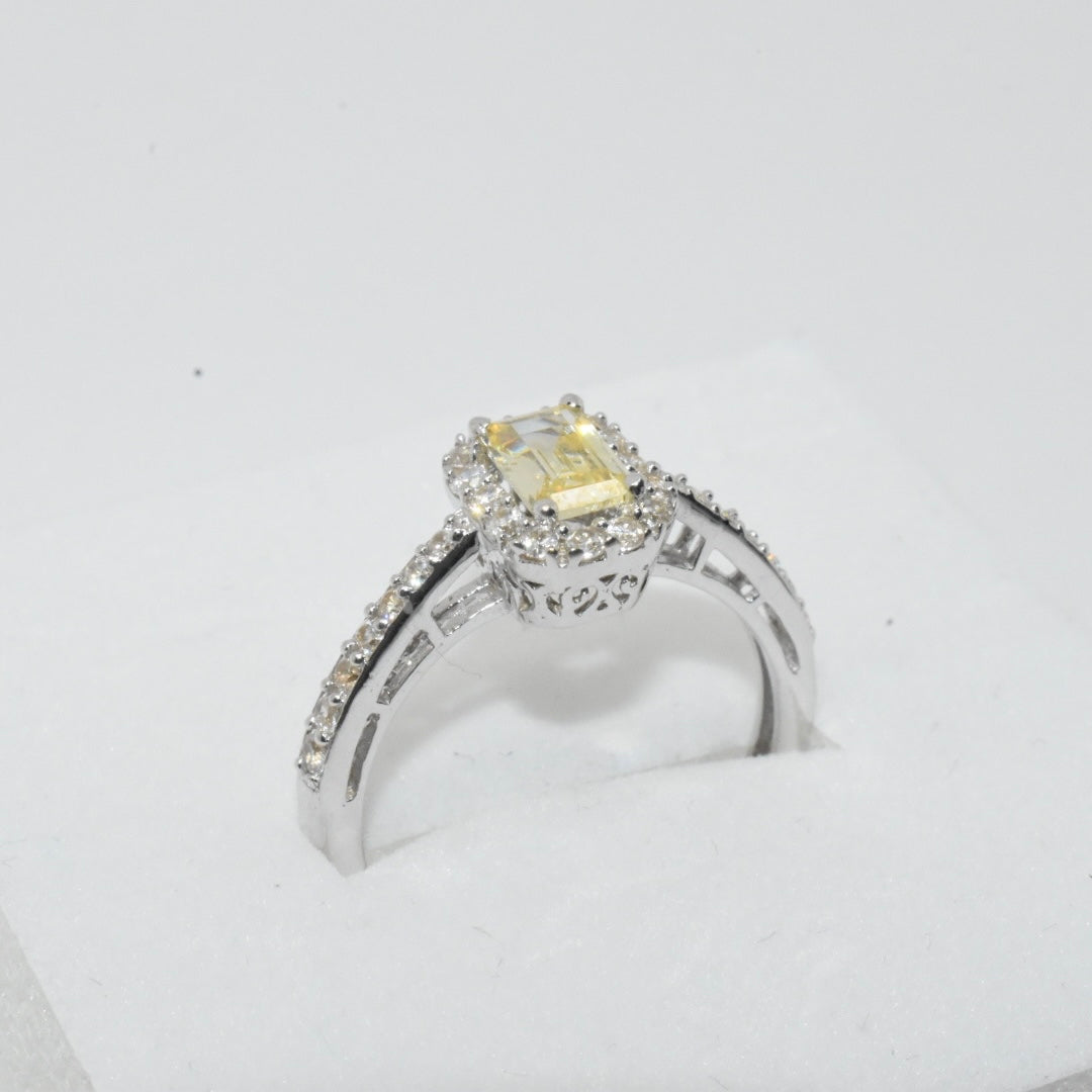 Real 18K White Gold - Wedding Ring