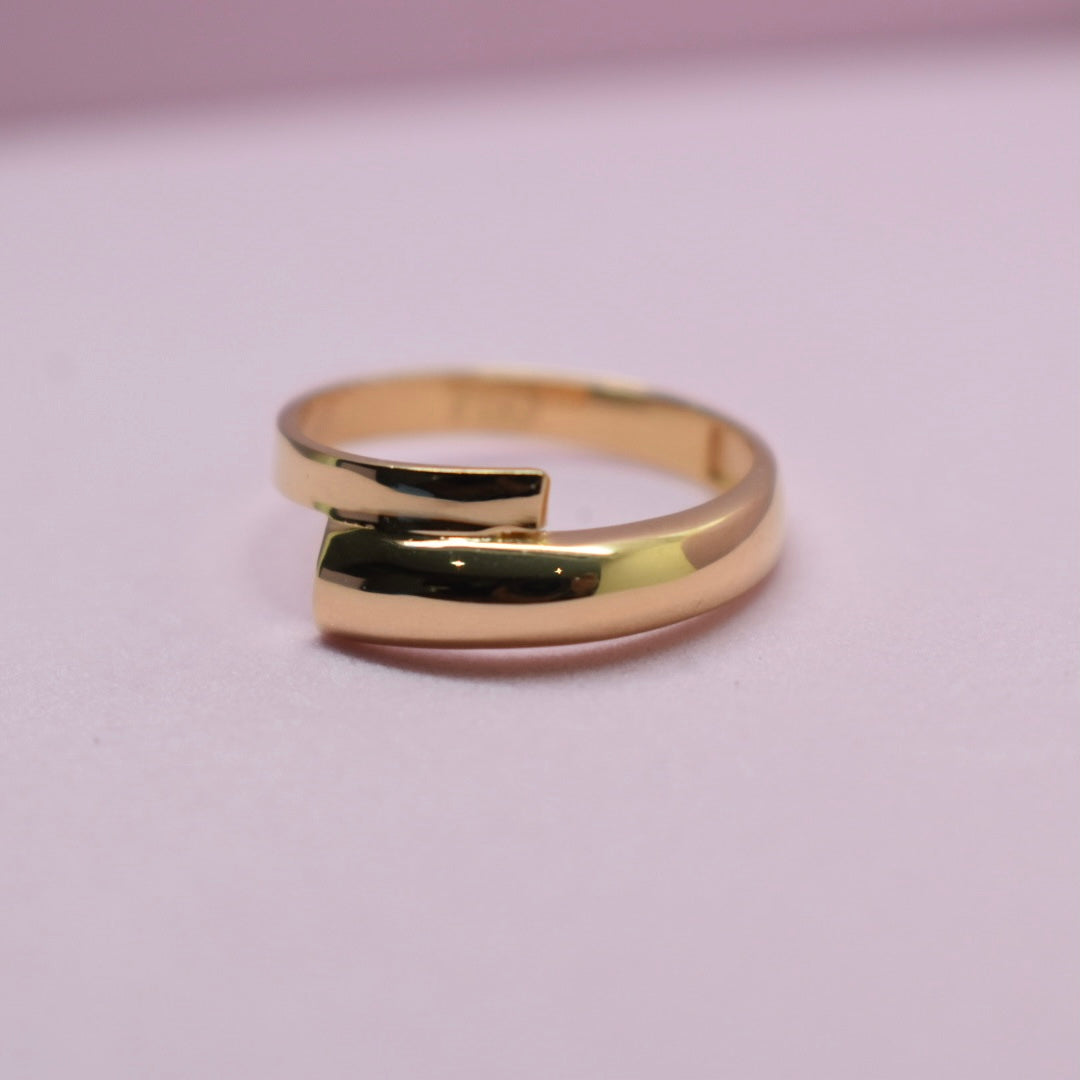 Real 18K Yellow Gold - Crossover Ring (Size 6.75)