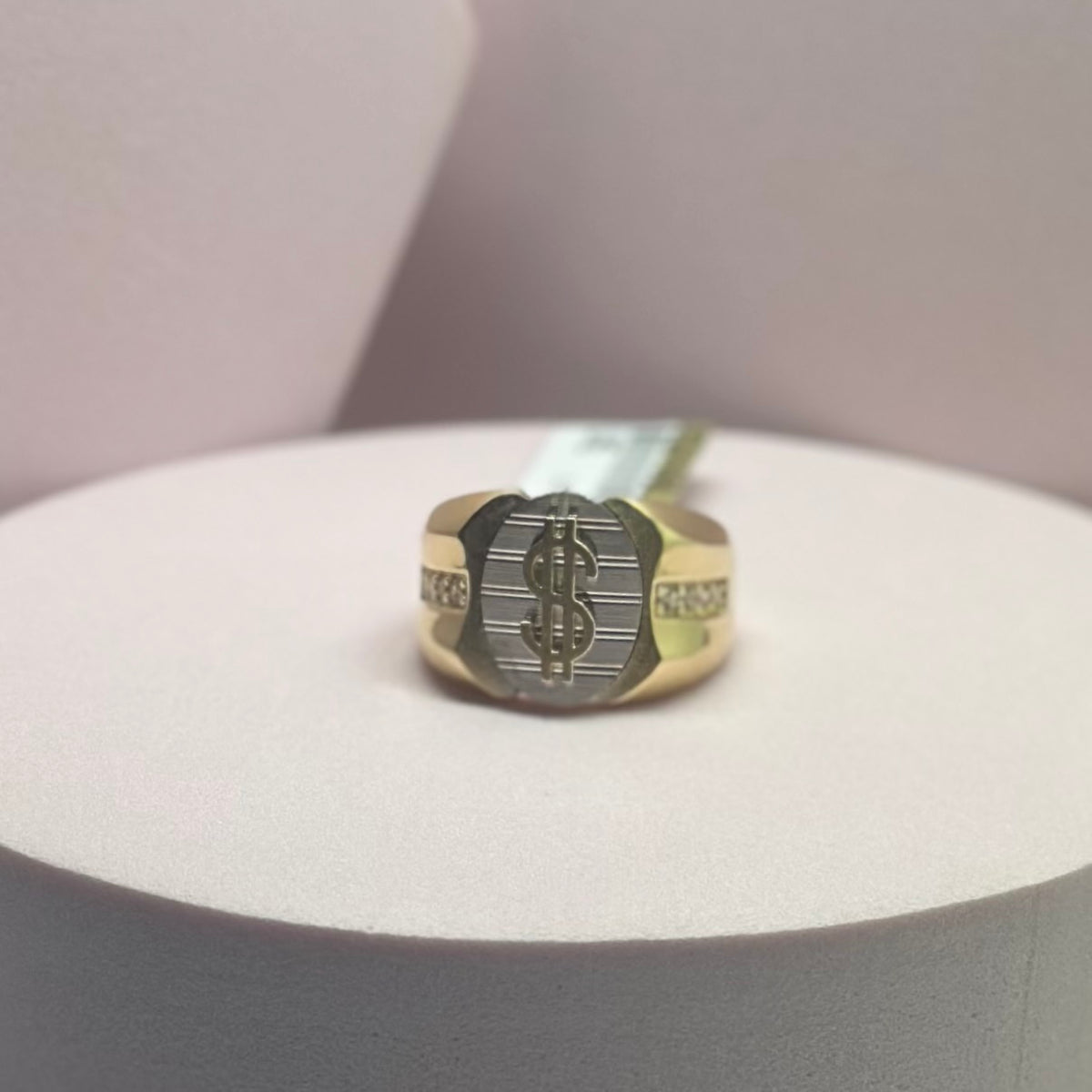 Real 18K Yellow Gold - Gents Dollar Ring (Size 9.25)
