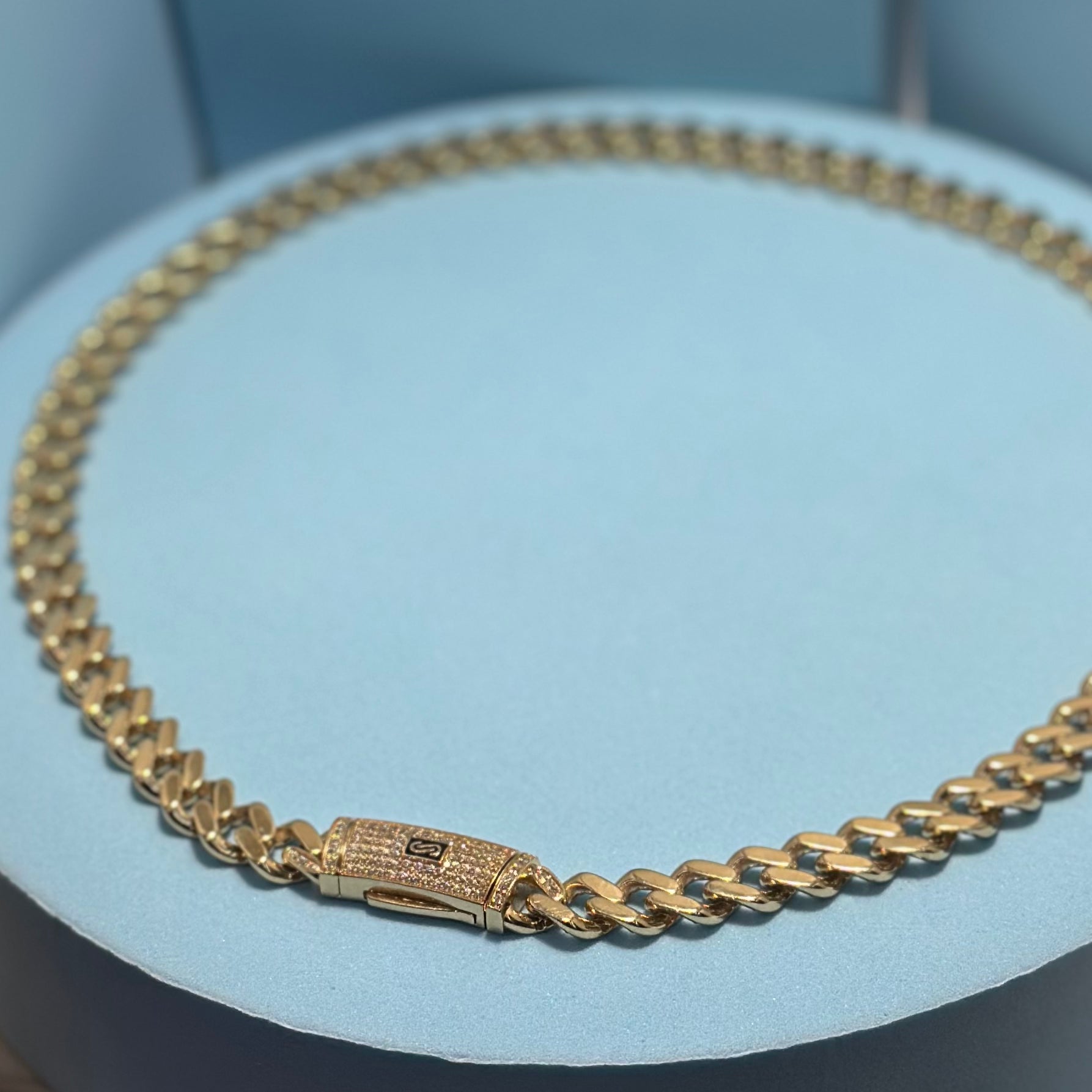 Monaco Chain Models Real 18K Yellow Gold - 8mm Monaco Classic Chain with Stone – Sana Jewellers
