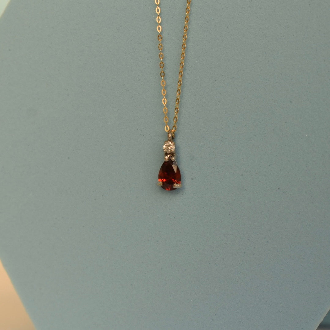 18K Yellow Gold - Red Stone Necklace