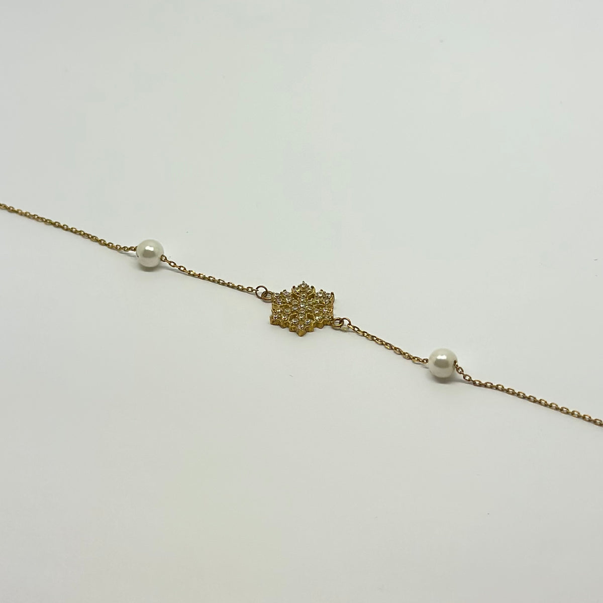 18K Yellow Gold - Pearl Bracelet