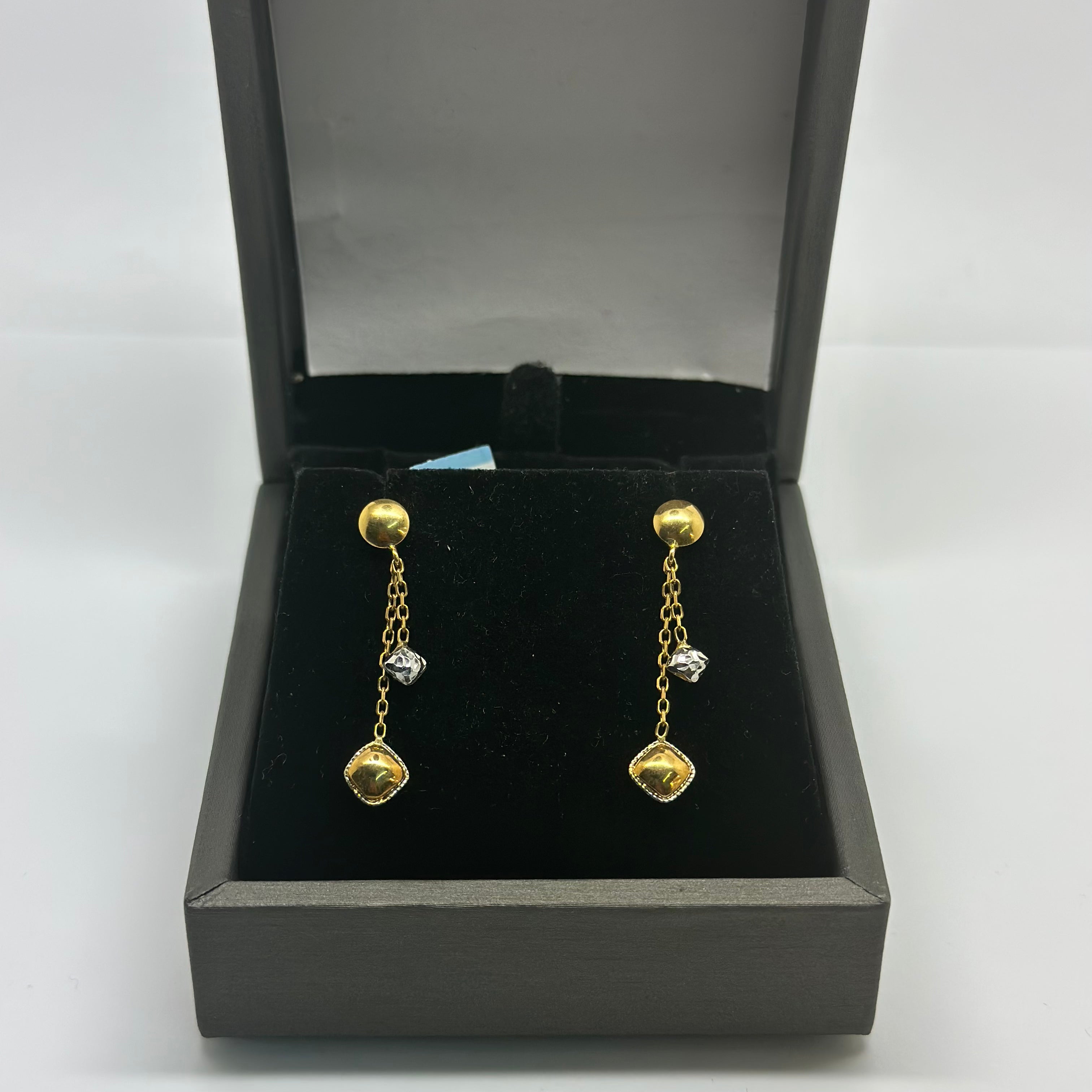 18K Yellow Gold - Hanging Hollow Earring