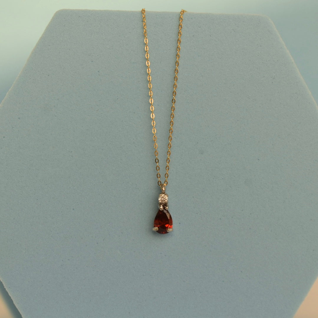 18K Yellow Gold - Red Stone Necklace