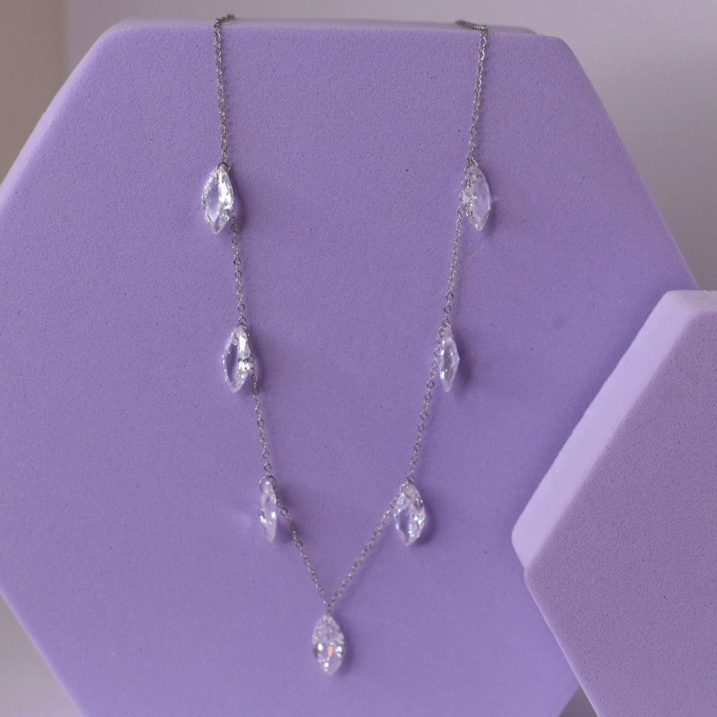18K White Gold - Crystal Necklace