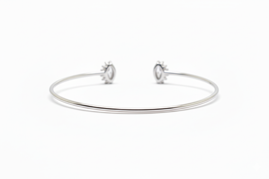 Premium Sterling Silver - Minimal Leaf Zircon Bangle