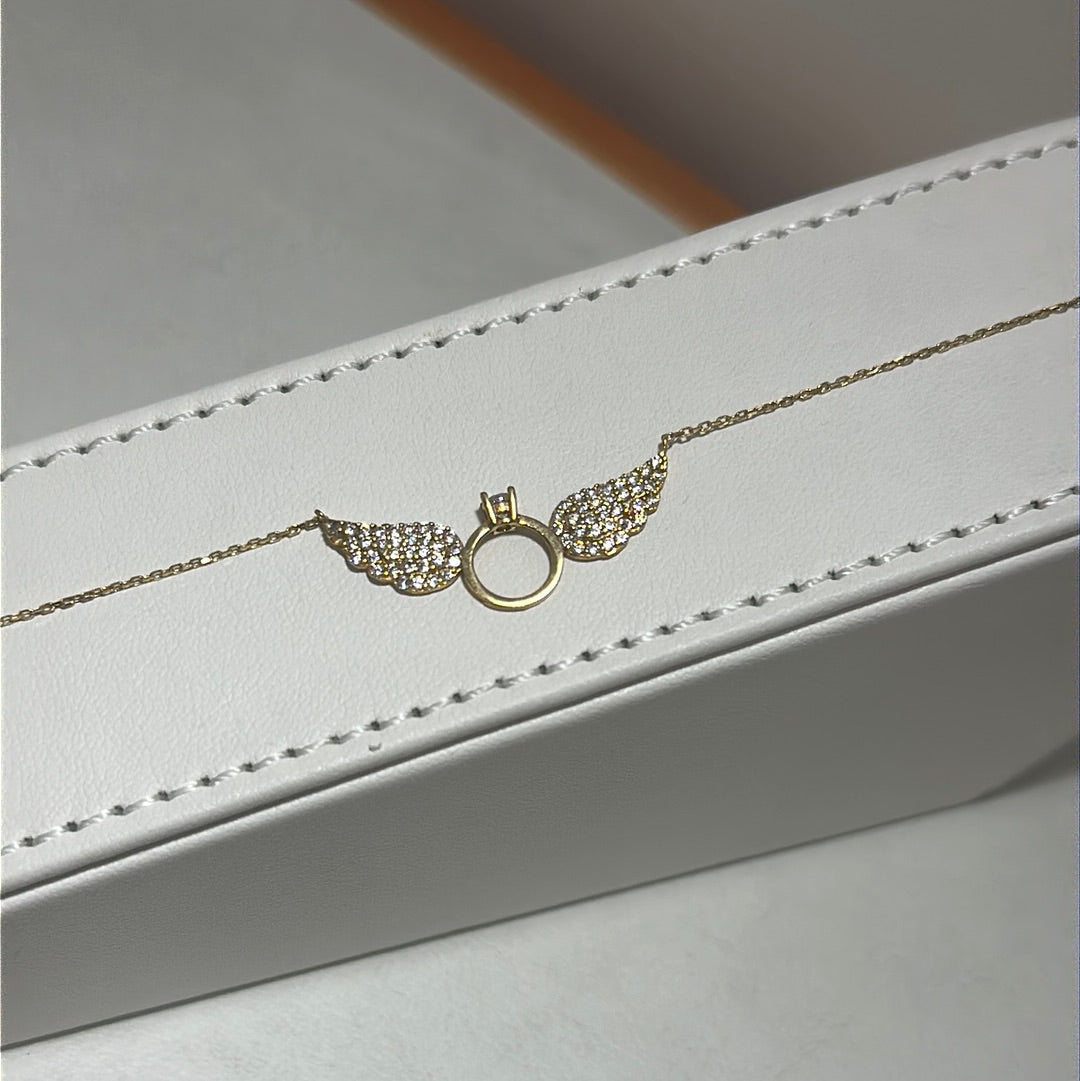 Wings Bracelet 18K Gold Dubai