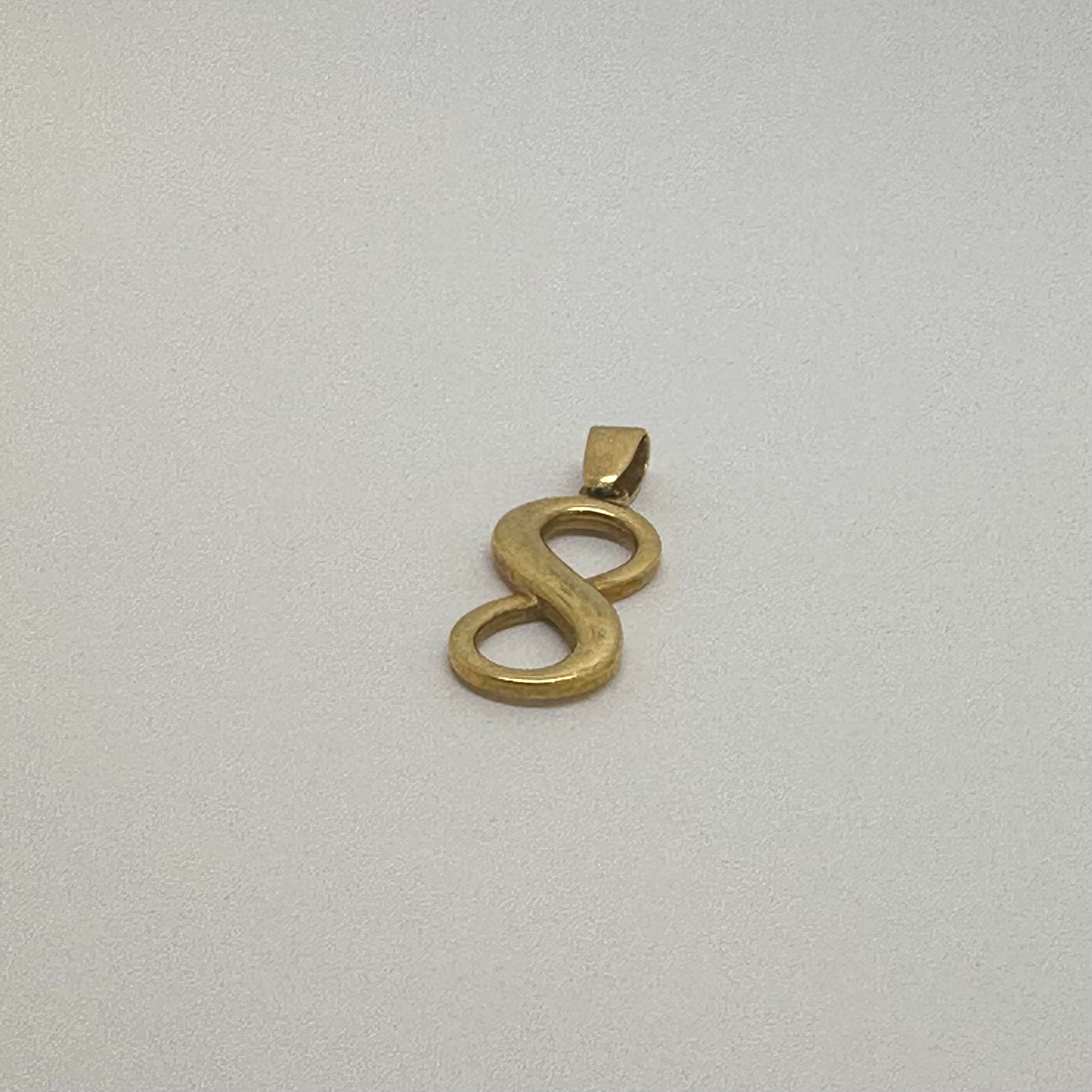 18K Yellow Gold - Infinity Locket