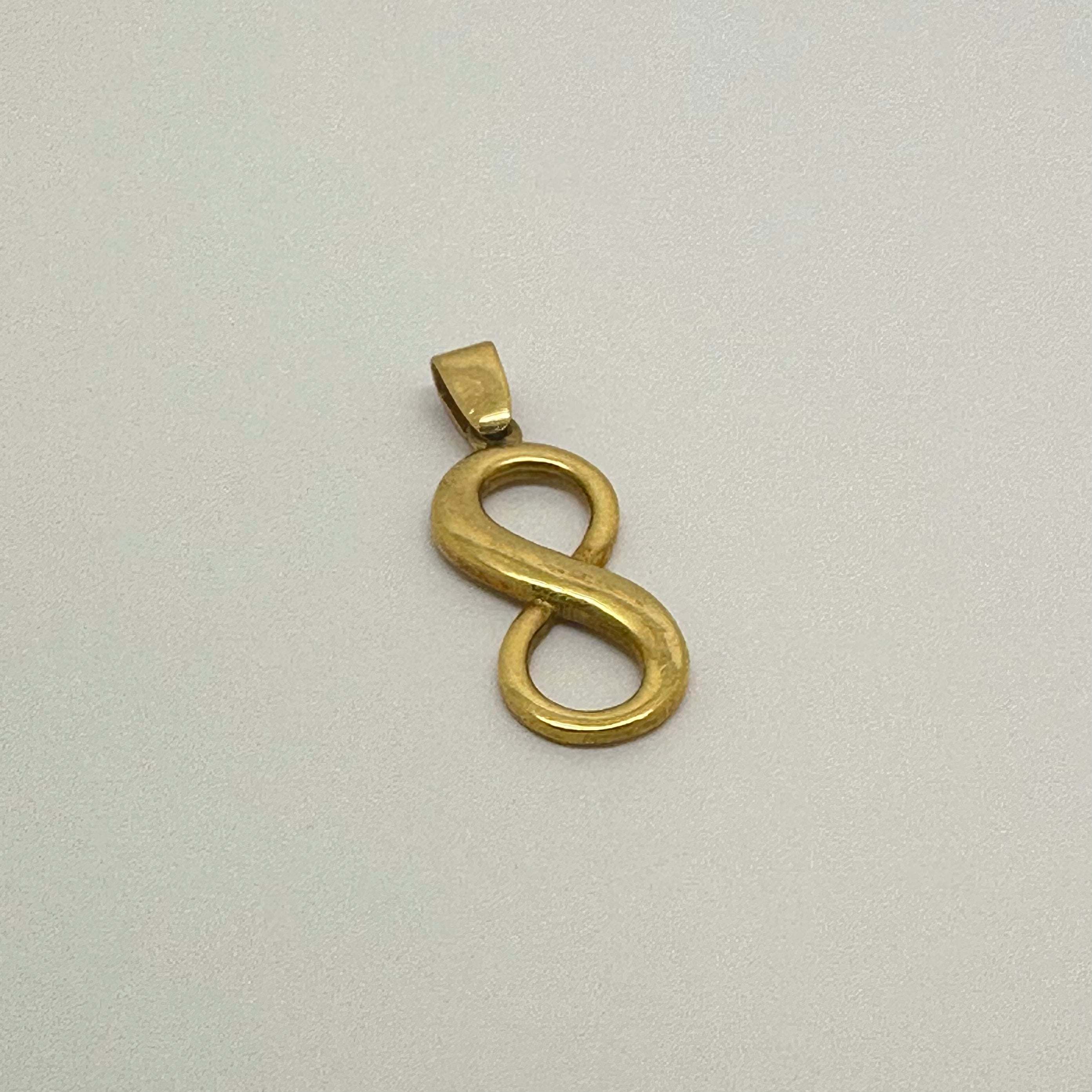 18K Yellow Gold - Infinity Locket