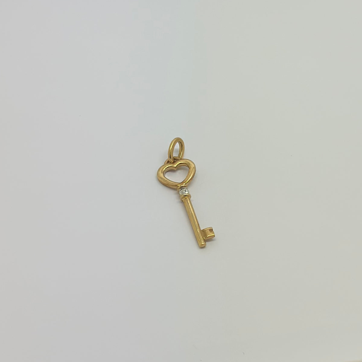 18K Yellow Gold - Key Locket
