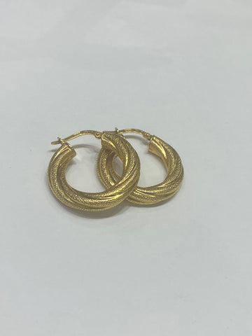 18K Yellow Gold - Hoop Earring